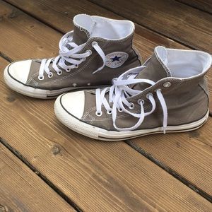 Charcoal (grey) Converse